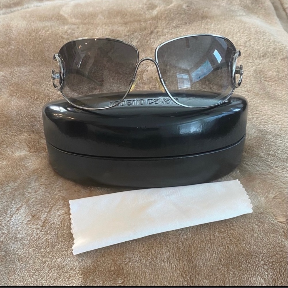 Roberto Cavalli model Marsia 154S Sunglasses